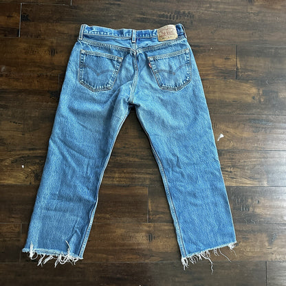 Levis 501 Vintage 90s Straight Leg XX Capri Jeans 36x34 Light Wash Act 32x25