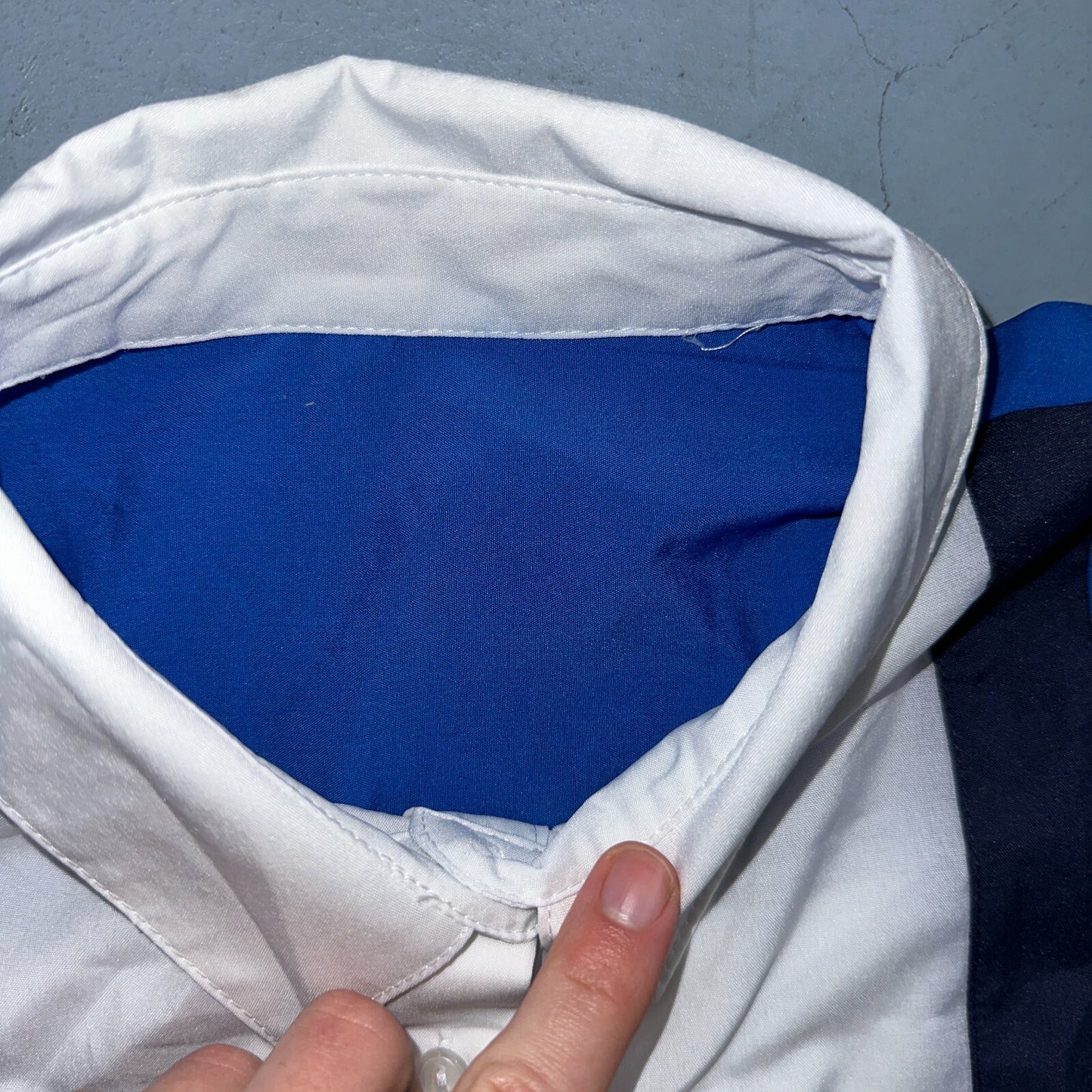 White Blue Long Sleeve Button Up Womens L Vintage 90s China Abstract Striped