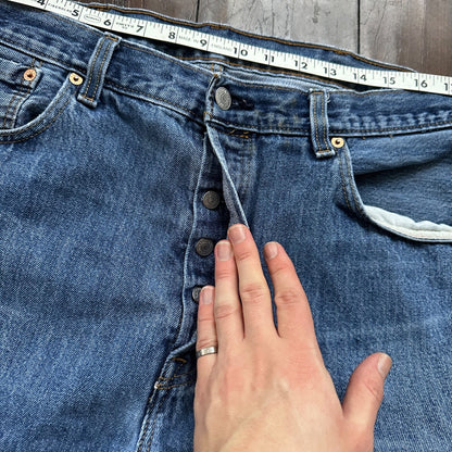 Levis 501 Vintage Y2K Straight Leg XX 2000s Jeans 38x32 Med Wash Act 37x30
