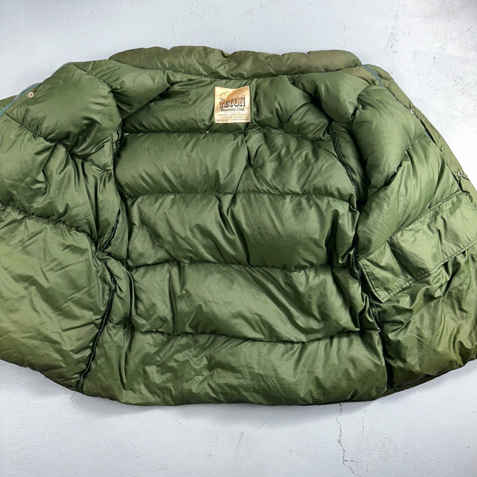 VTG Teton Mountain Coat Goose Down Puffer Coat Green Hunting Hiking 1960s 60s
