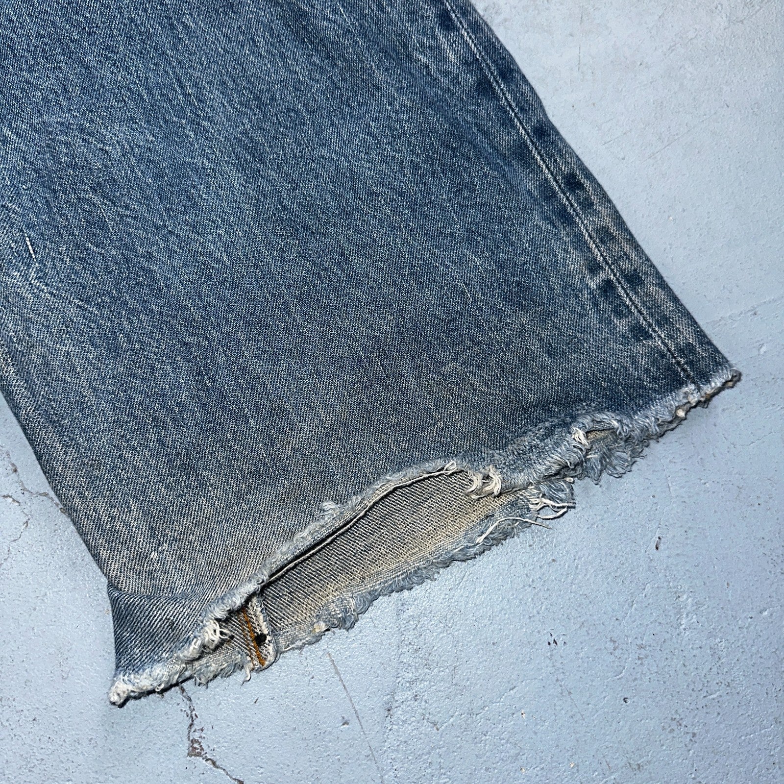 Levis 501 Vintage 80s Redline Selvedge USA XX Jeans Light Wash 48x30 Act 44x26