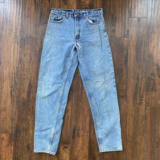 Vintage Levis 550 33x34 Denim Jeans Relaxed Fit USA Light Wash Blue Dad