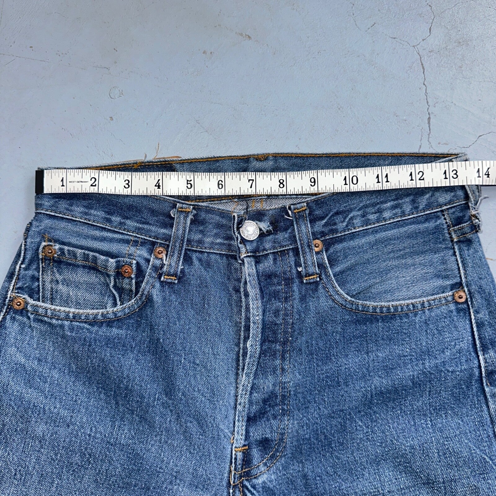 Levis 501 Vintage 80s Redline Selvedge USA XX Jeans Med Wash 28x36 Act 27x32