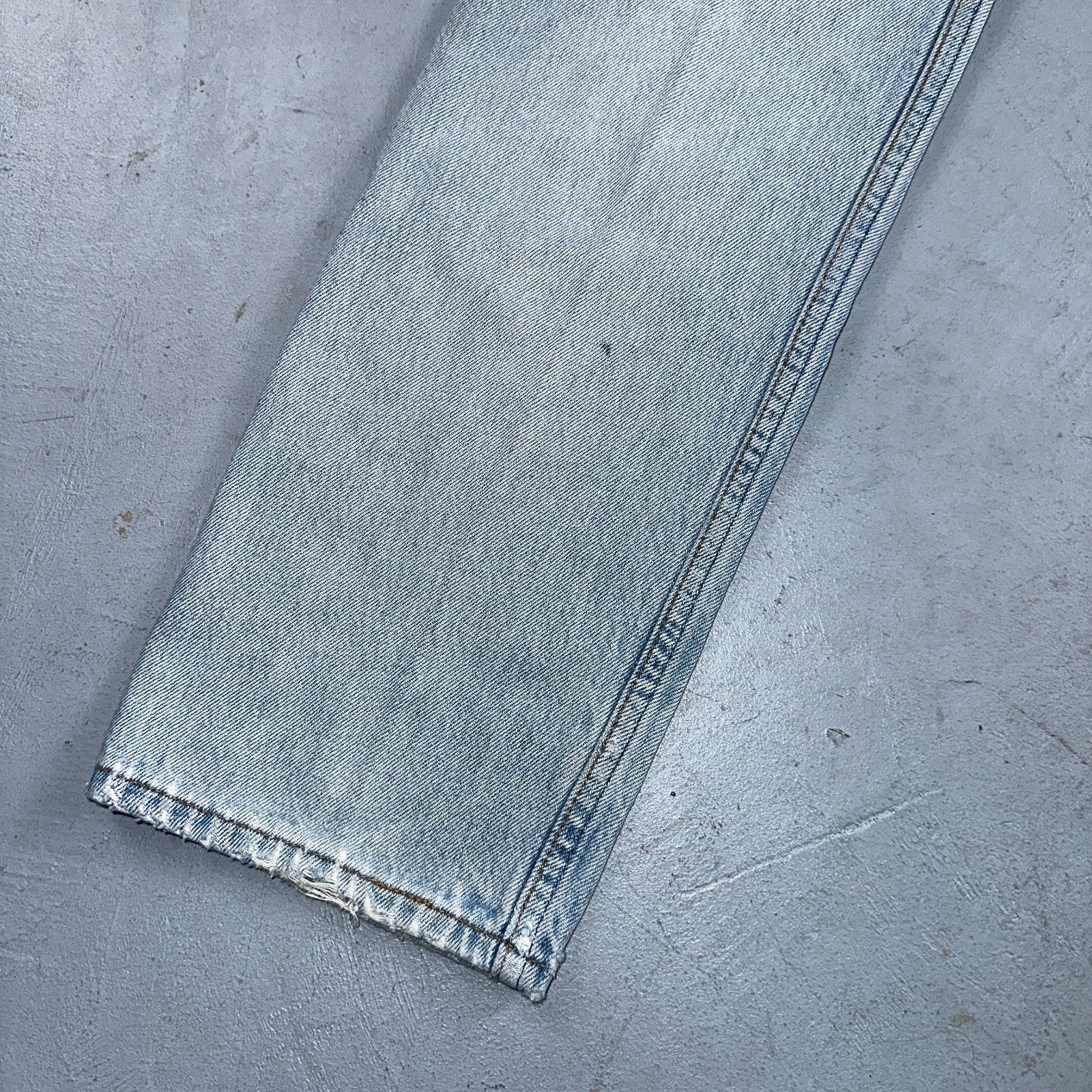 Levis 501 Vintage 90s USA XX Straight Leg Jeans Blue Light Wash 30x32 Act 28x30