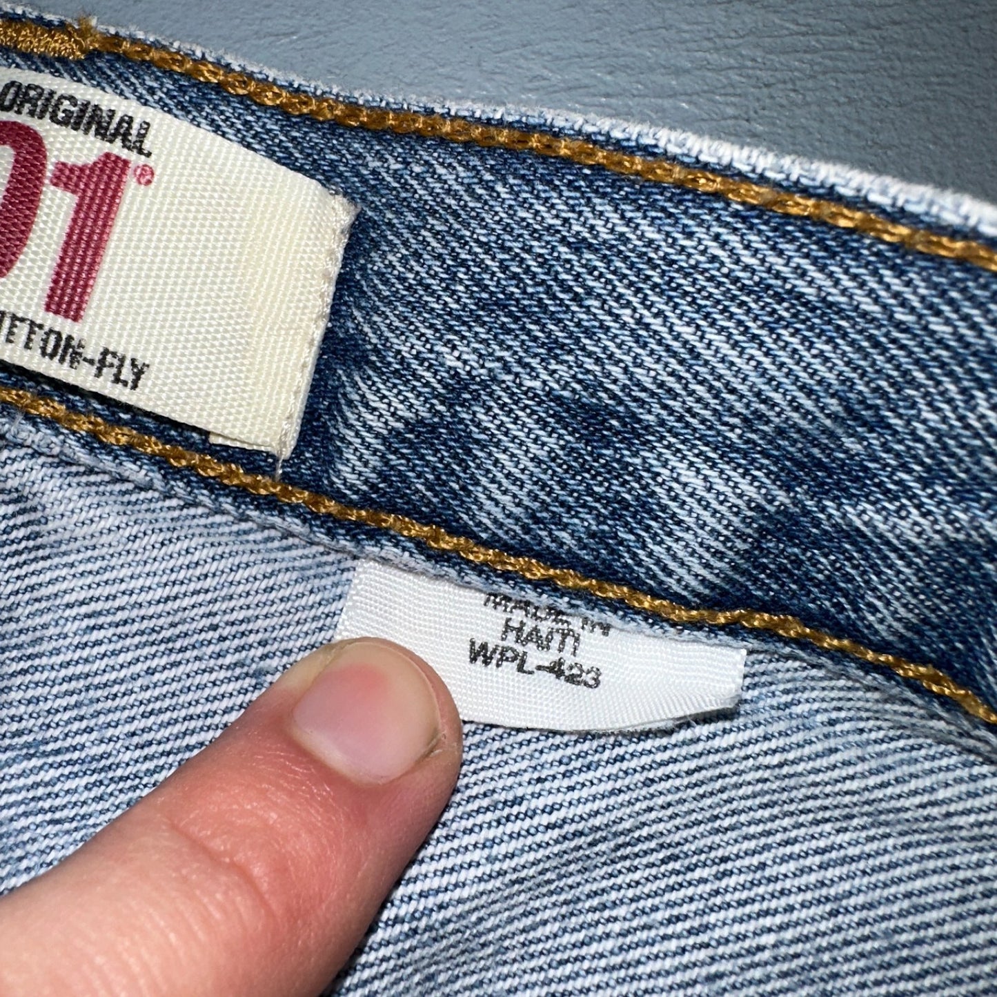 Levis 501 Vintage Y2K XX Straight Leg Jeans Blue Light Wash 34x32 Act 34x31