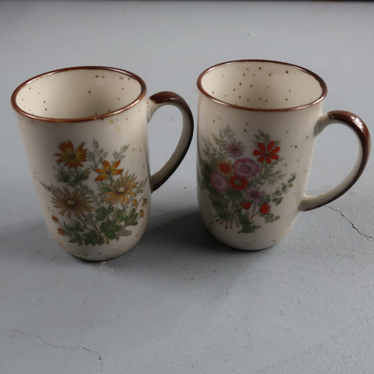 2 Assorted Flower Mugs Japan Vintage Coffee Tea Brown Speckled 4” Cute 80s