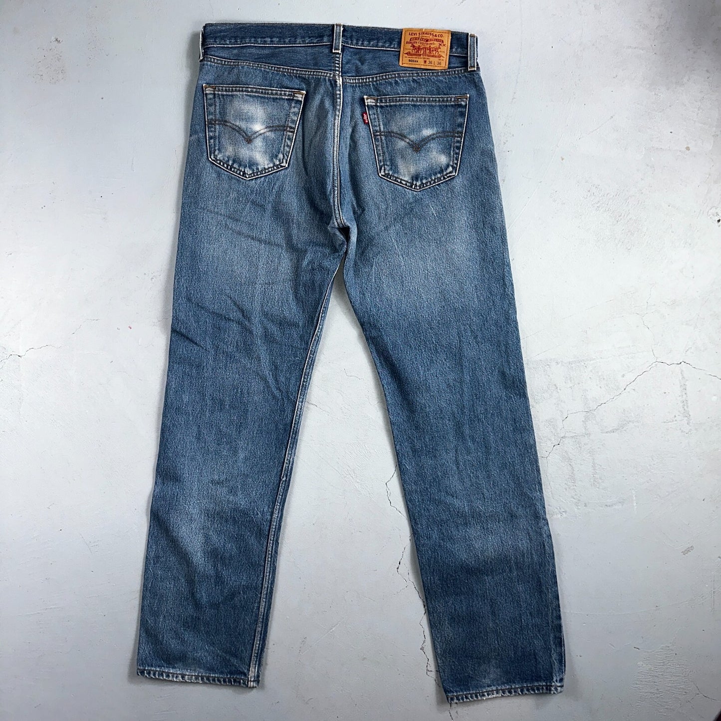 Levis 501 Vintage Y2K Mexico Straight Leg Jeans 36x36 90s Med Wash Act 36x32