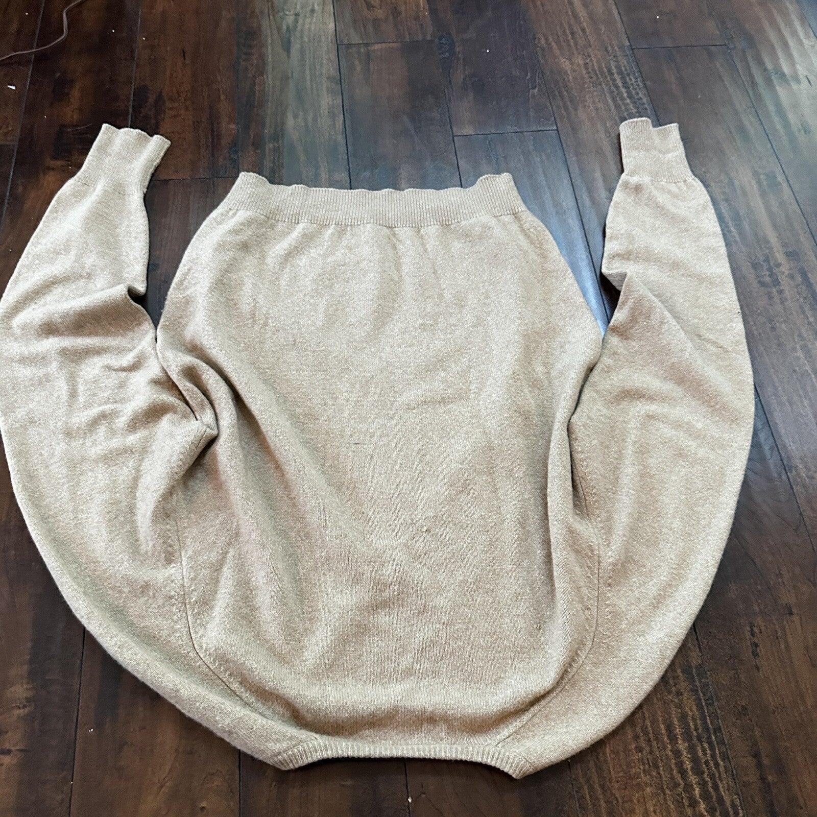 Norm Thompson 100% Cashmere 2-Ply Crew Neck Sweater Size 44 Scotland Beige