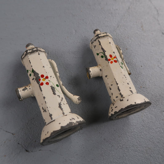 Vintage Cast Iron Hand Water Pump Salt and Pepper Shakers Cute MCM 60s