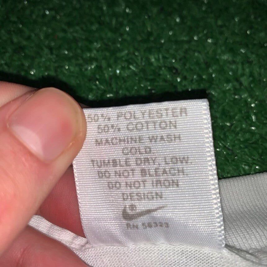 Nike Vintage T Shirt USA Rare Basic Swoosh Football Sports Running Raiders Basic