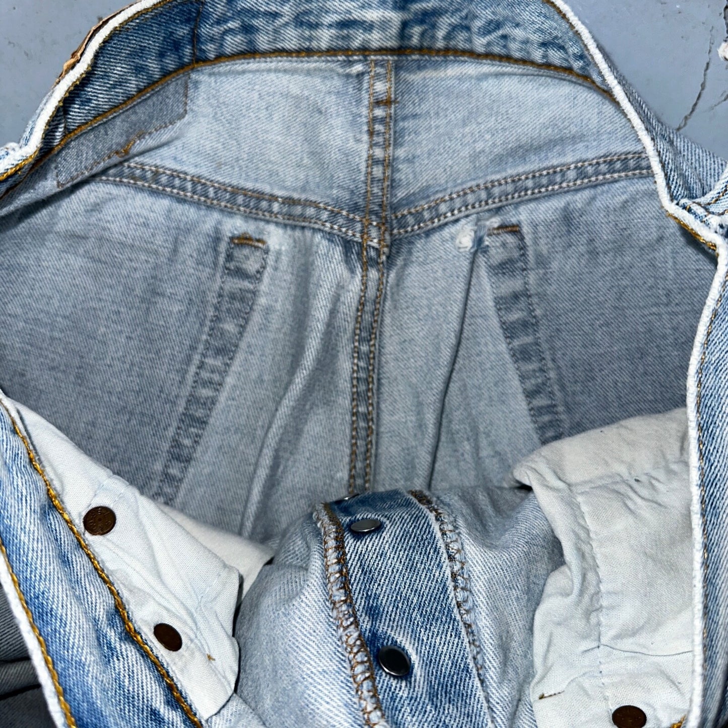 Levis 501 Vintage 90s USA XX Straight Leg Jeans Blue Light Wash 34x34 Act 32x32