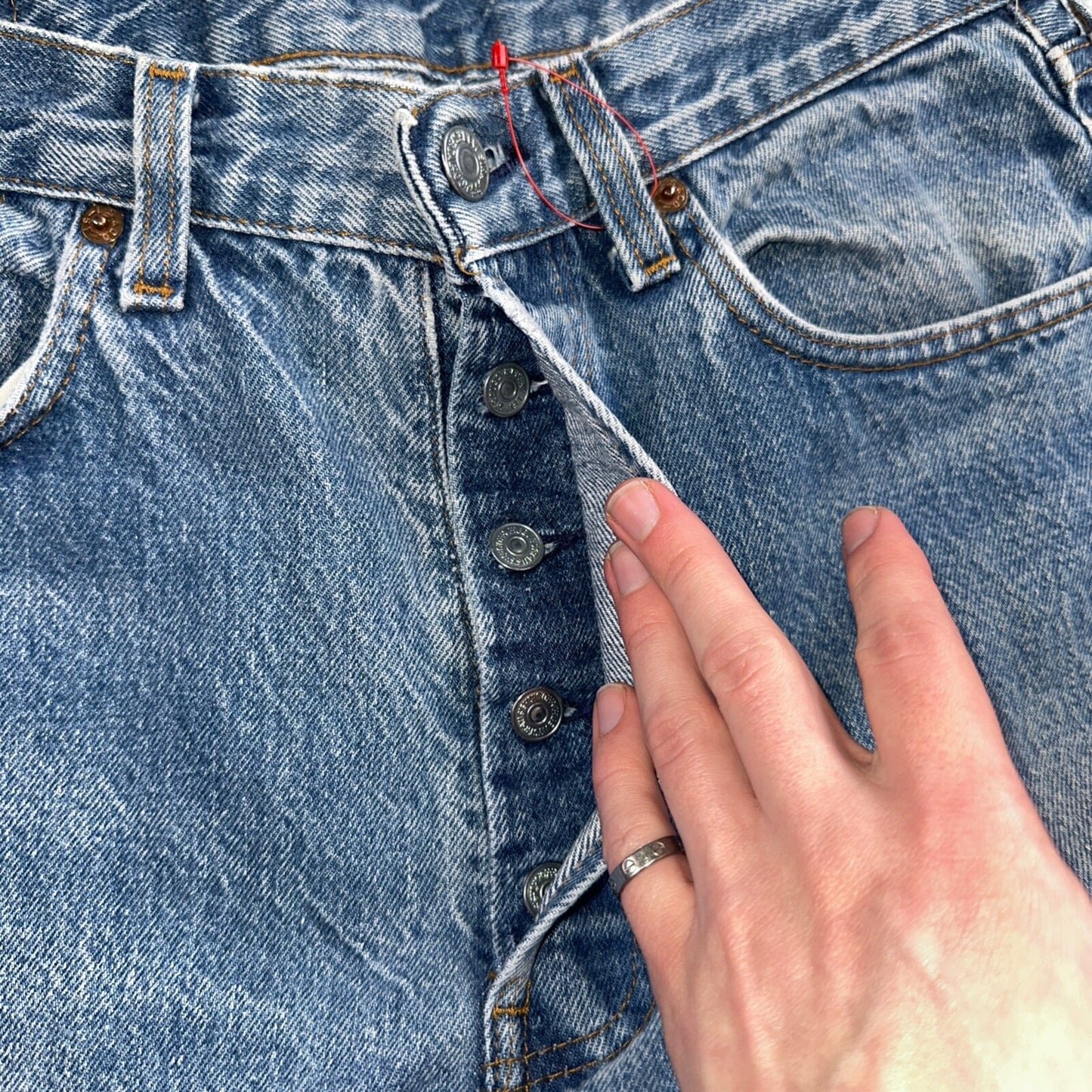 Levis 501 Vintage 80s USA XX Straight Leg Jeans Blue Light Wash Act 31x32