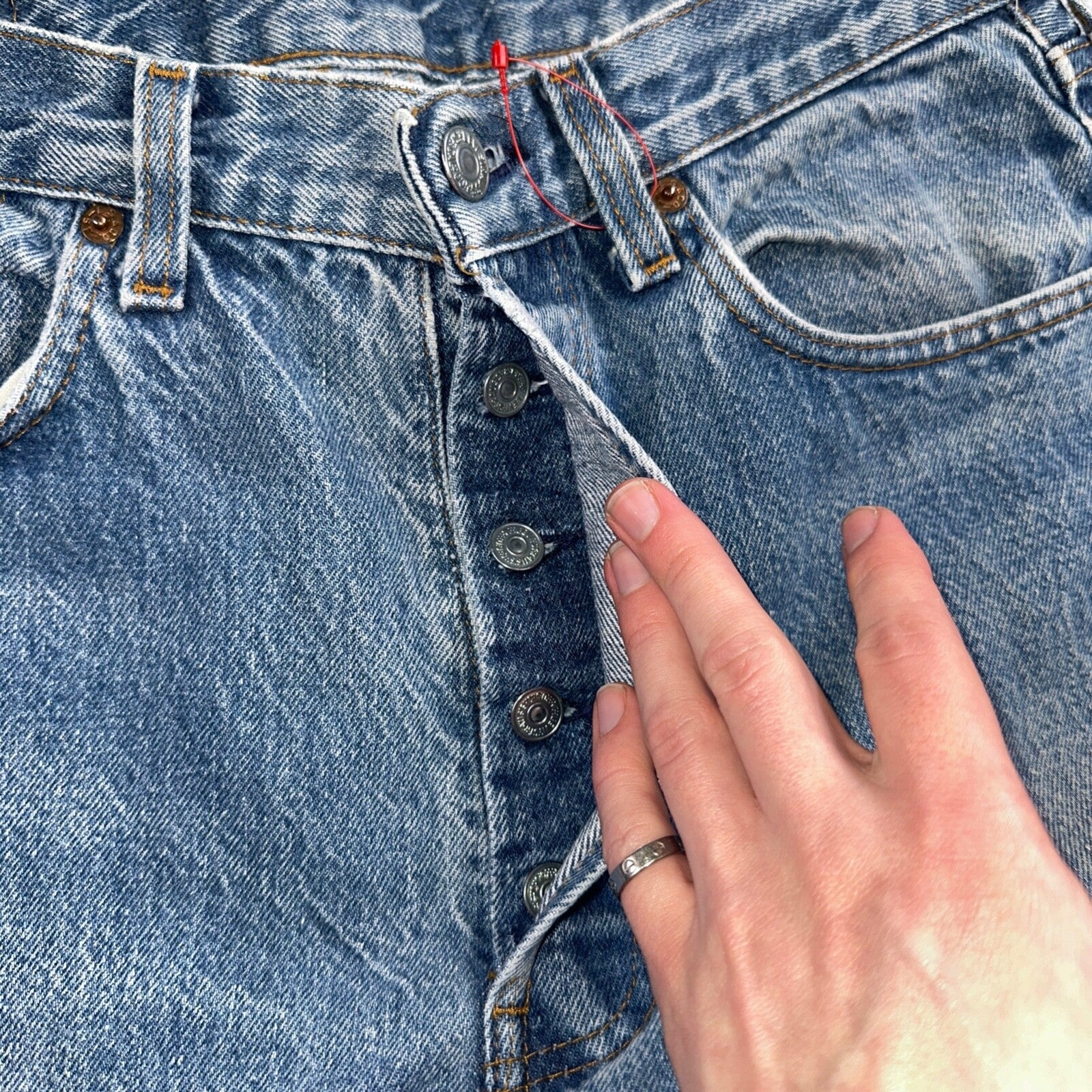 Levis 501 Vintage 80s USA XX Straight Leg Jeans Blue Light Wash Act 31x32