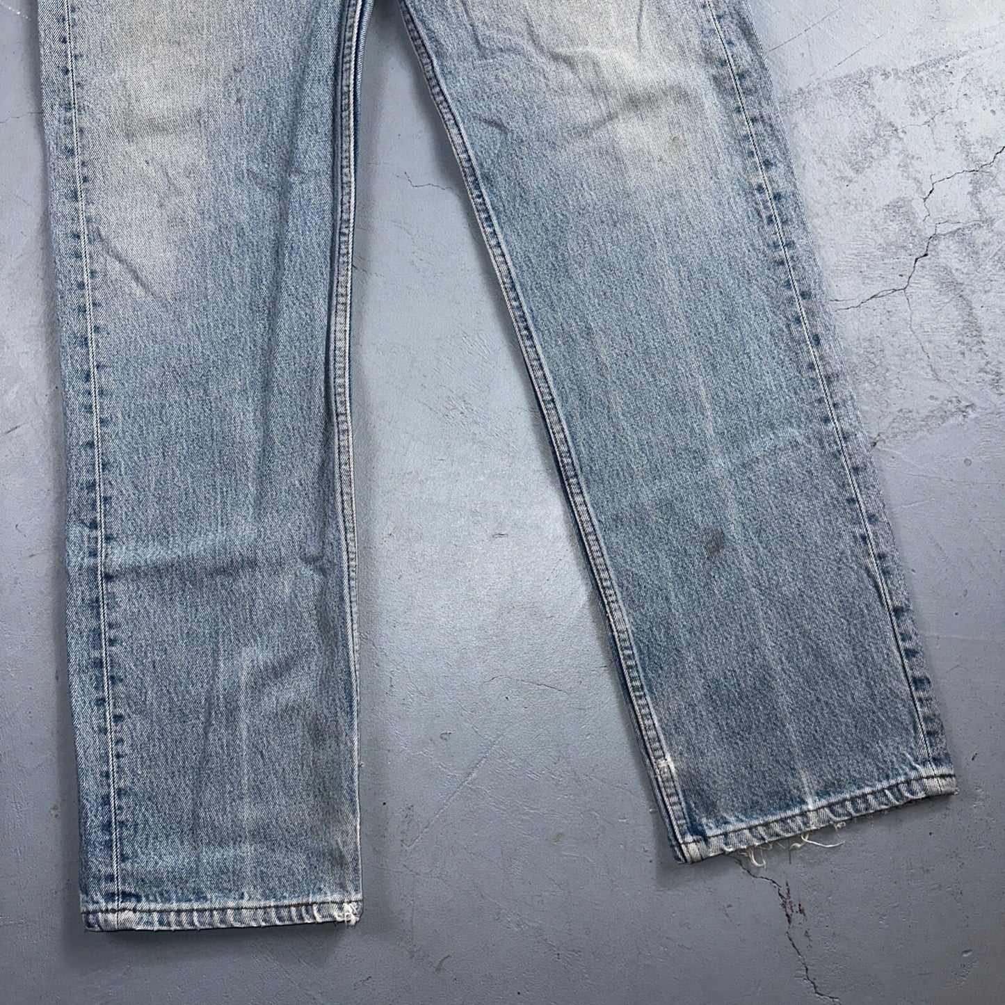 Levis 501 Vintage 90s USA XX Straight Leg Jeans Blue Light Wash 34x36 Act 32x32