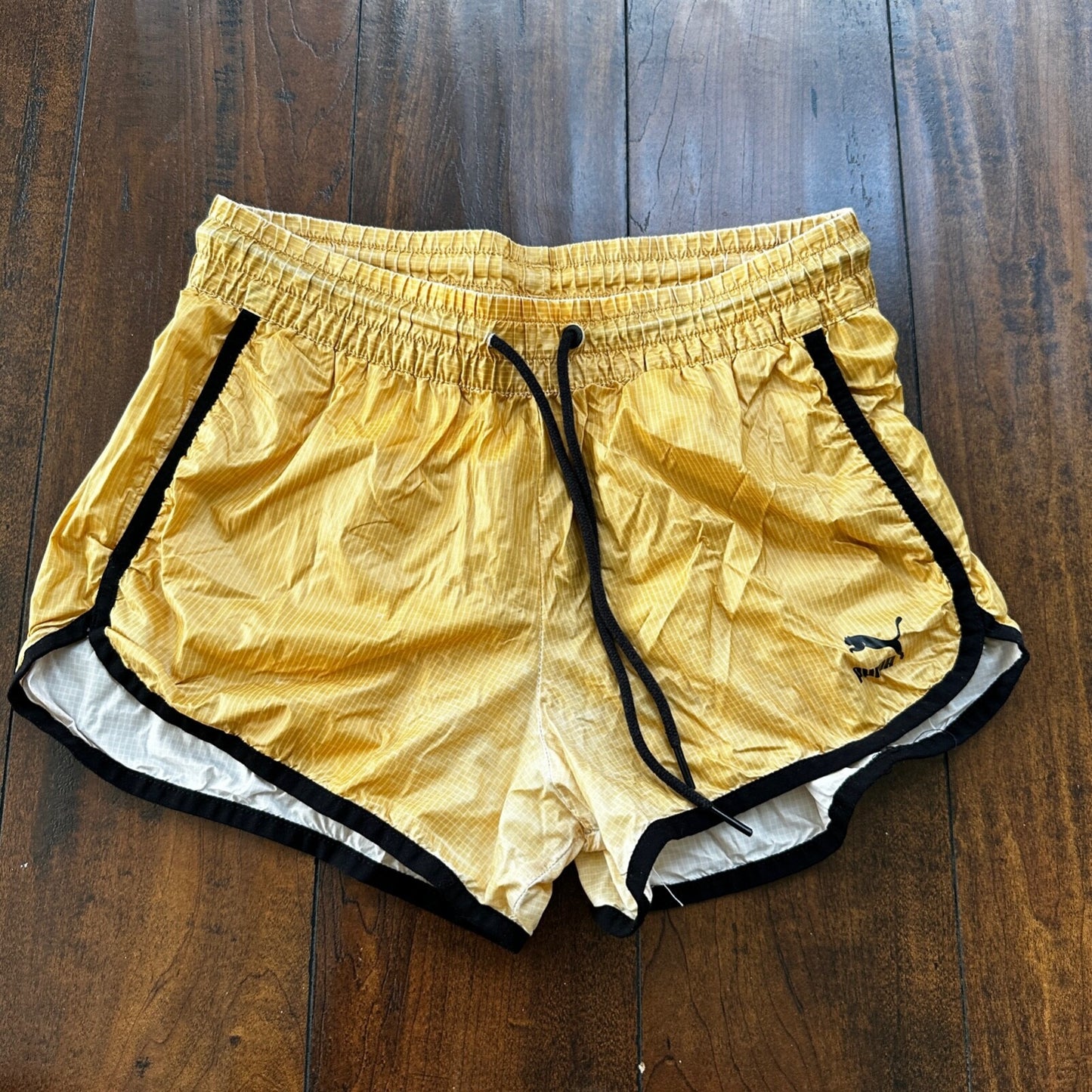 Women's Puma Workout Running Athletic Shorts Yellow Gold Black XS