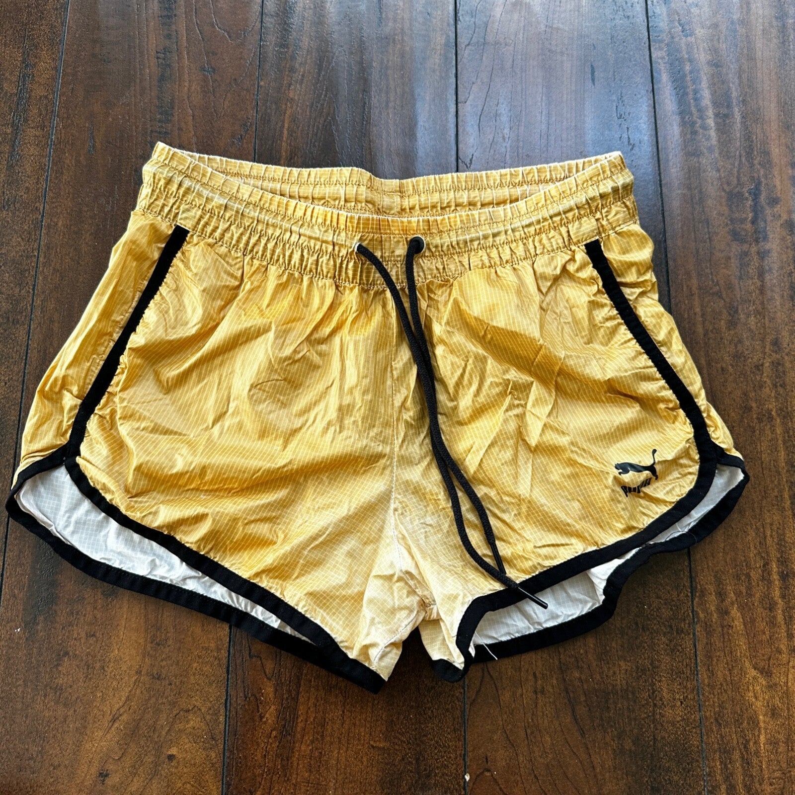 Women's Puma Workout Running Athletic Shorts Yellow Gold Black XS
