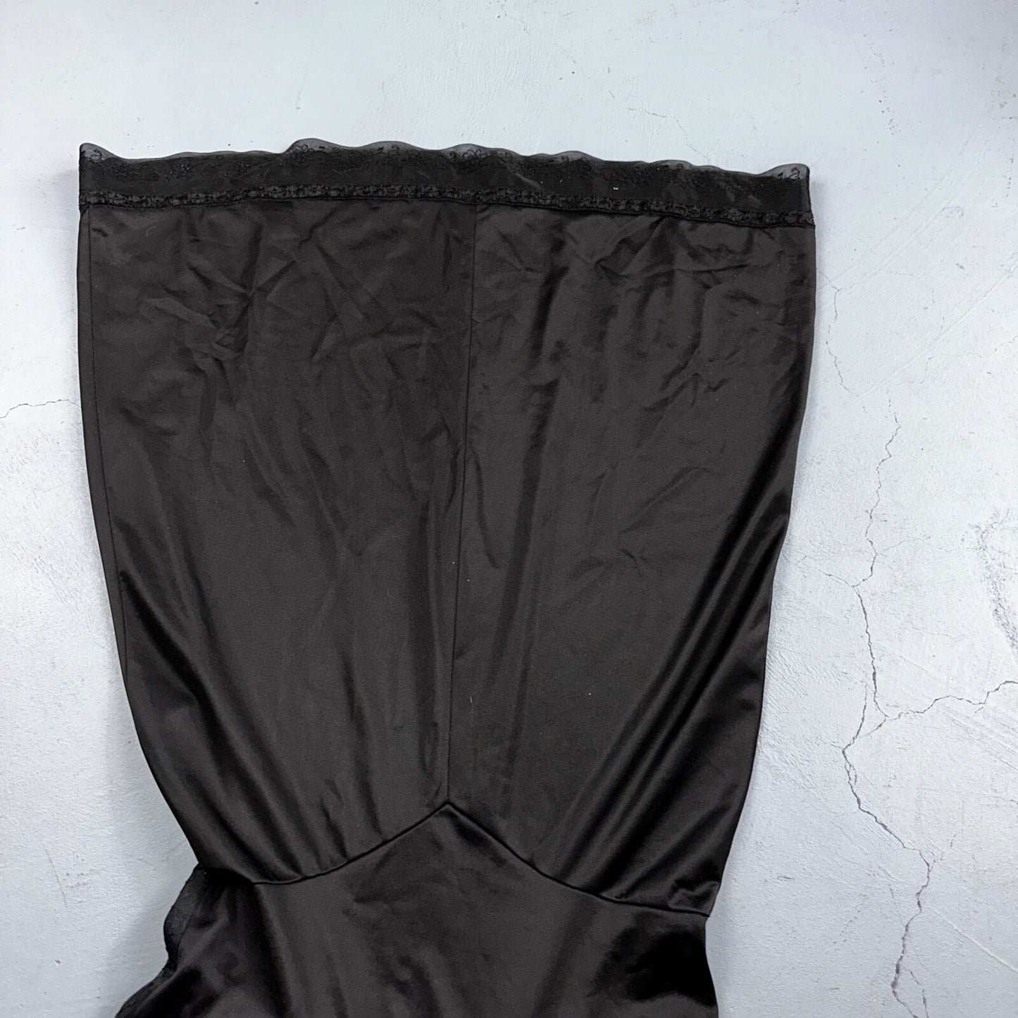 VTG Vanity Fair 1970s Lingerie Slip Dress Sleepwear Full Sweep Nightgown Lace