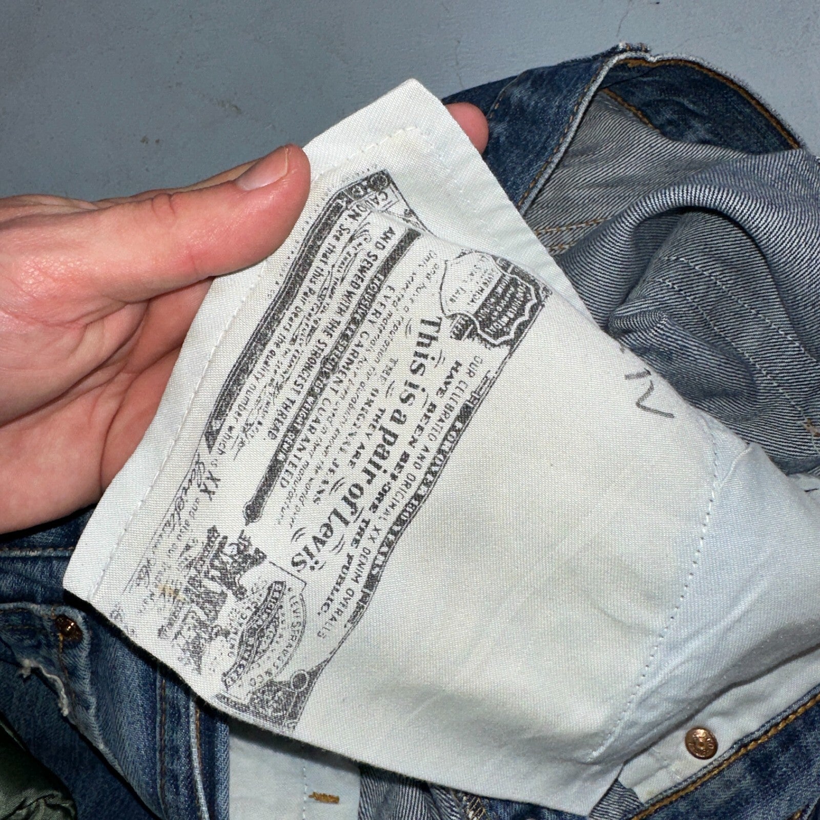 Levis 501 Vintage Y2K XX Straight Leg Jeans Blue Med Wash 34x34 Act 33x27