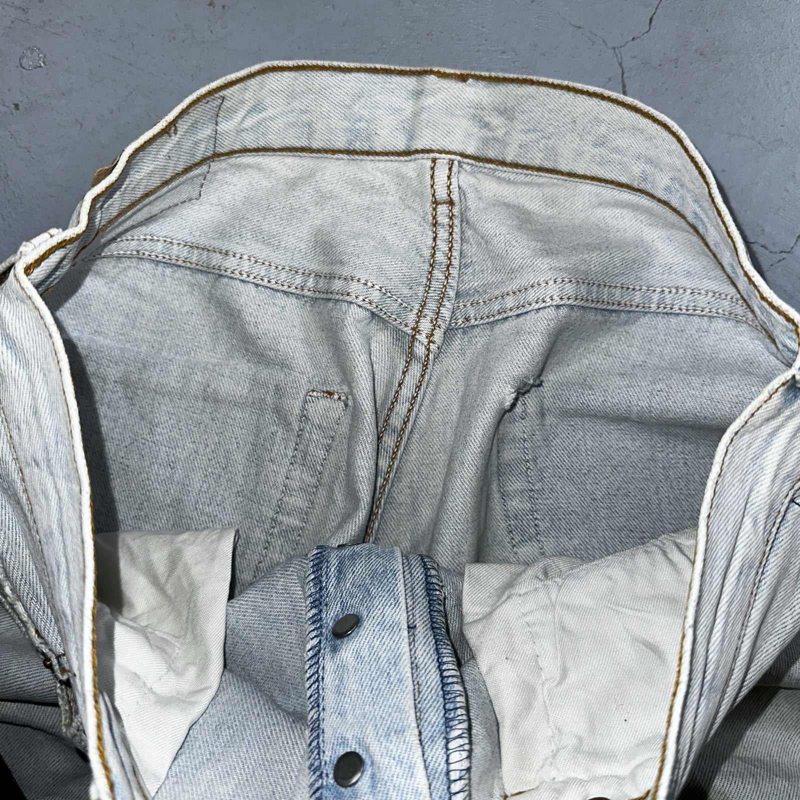 Levis 501 Vintage 90s Y2K XX Straight Leg Jeans Blue Light Wash 34x36 Act 33x31