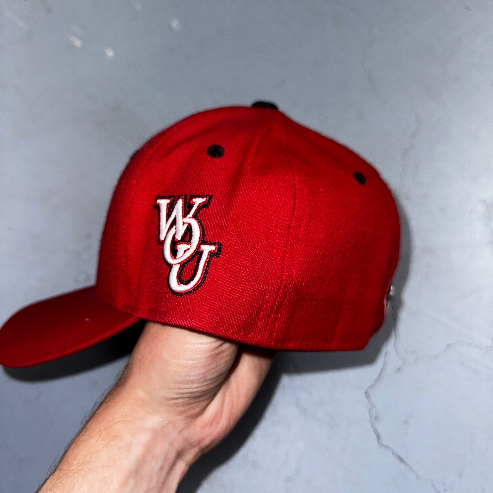 Wisconsin Badgers Red Snap Back Baseball Trucker Hat Cap VTG Zephyr Korea 80s