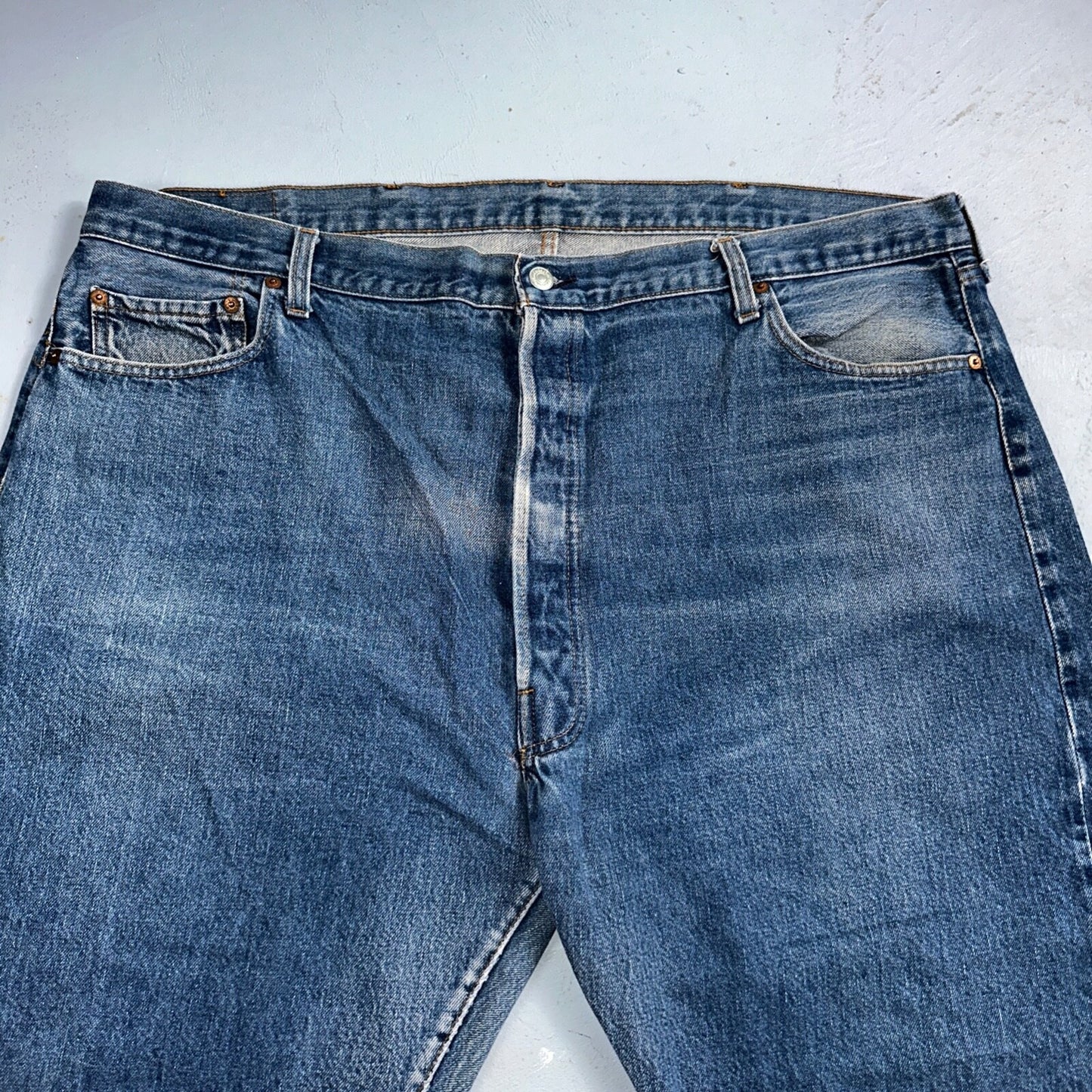 Levis 501 Vintage 80s Redline Selvedge USA XX Jeans Med Wash 48x32 Act 44x26