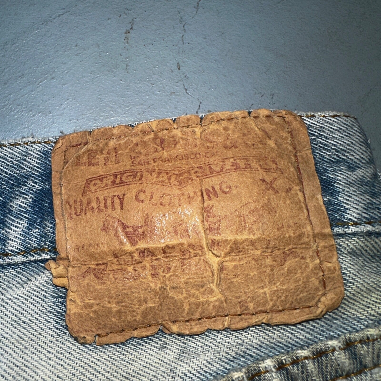 Levis 501 Vintage 80s USA XX Straight Leg Jeans Blue Light Wash Torn Act 32x33