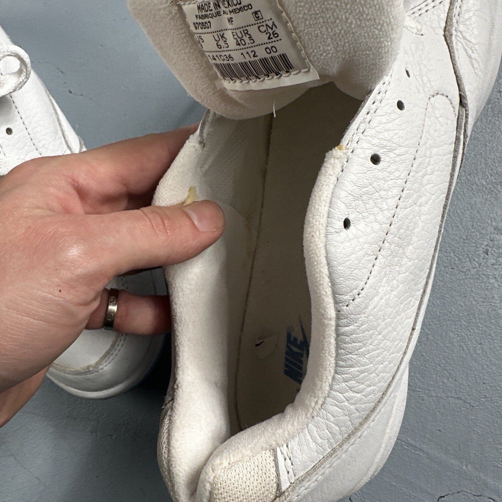 Nike 1997 Womens Air 141036-112 White Casual Shoes Sneakers Size 9 VTG 90s 2s