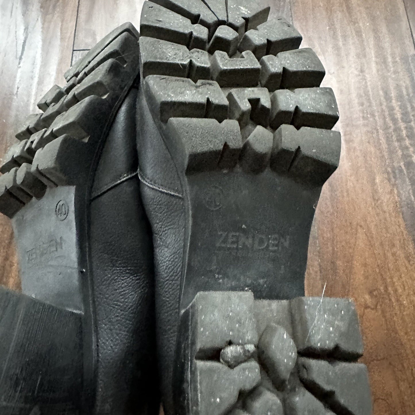 Zenden Genuine Leather Black Up Shoes 40 Euro Vtg Y2K Heels Mules Summer Dress