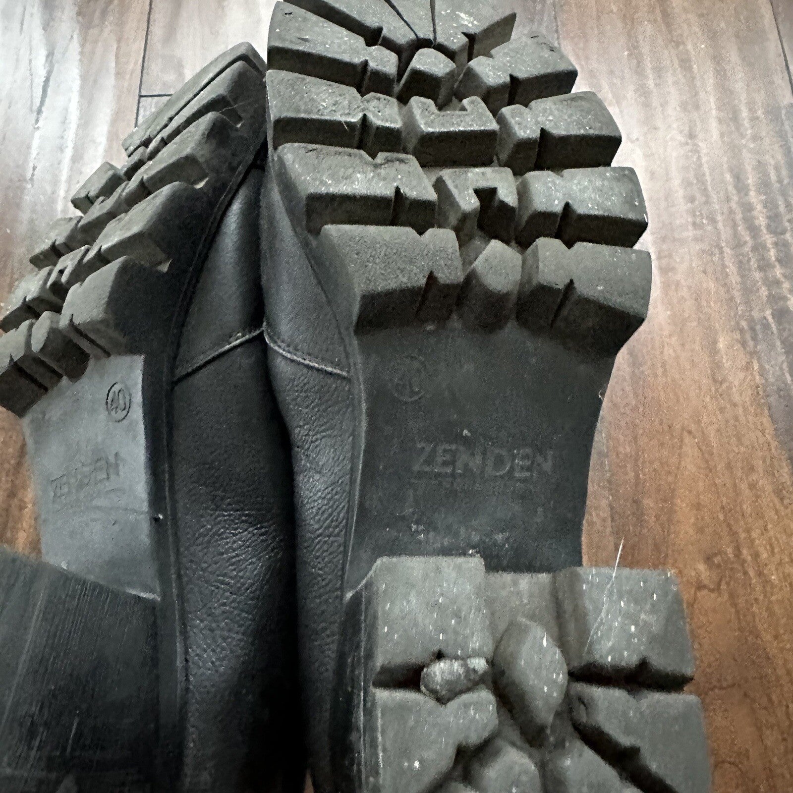 Zenden Genuine Leather Black Up Shoes 40 Euro Vtg Y2K Heels Mules Summer Dress