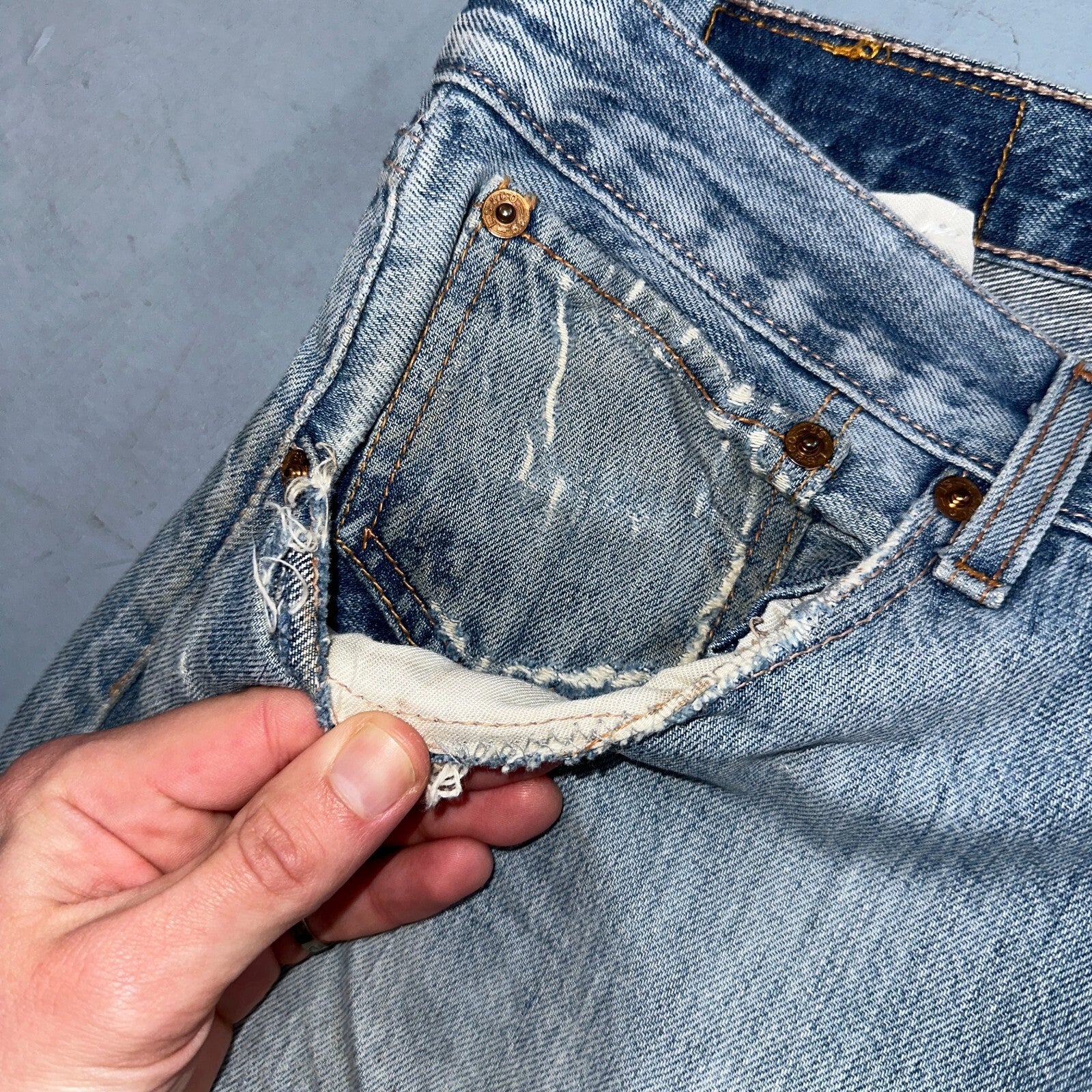 Levis 501 Vintage Y2K XX Straight Leg Jeans Blue Light Wash 38x34 Act 38x32