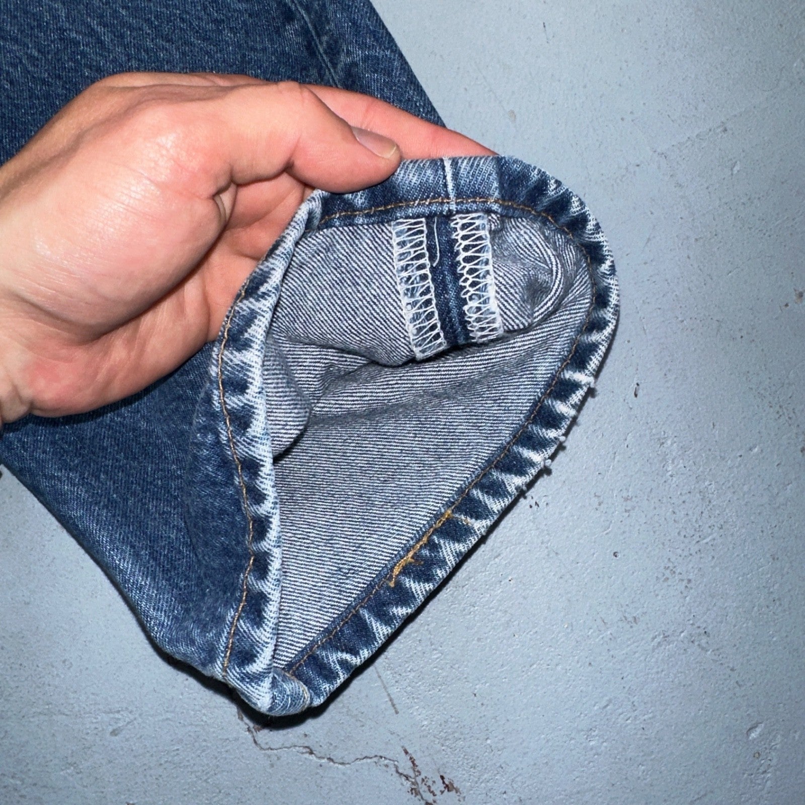 Levis 501 Vintage 90s USA XX Straight Leg Jeans Blue Med Wash 35x34 Act 33x30