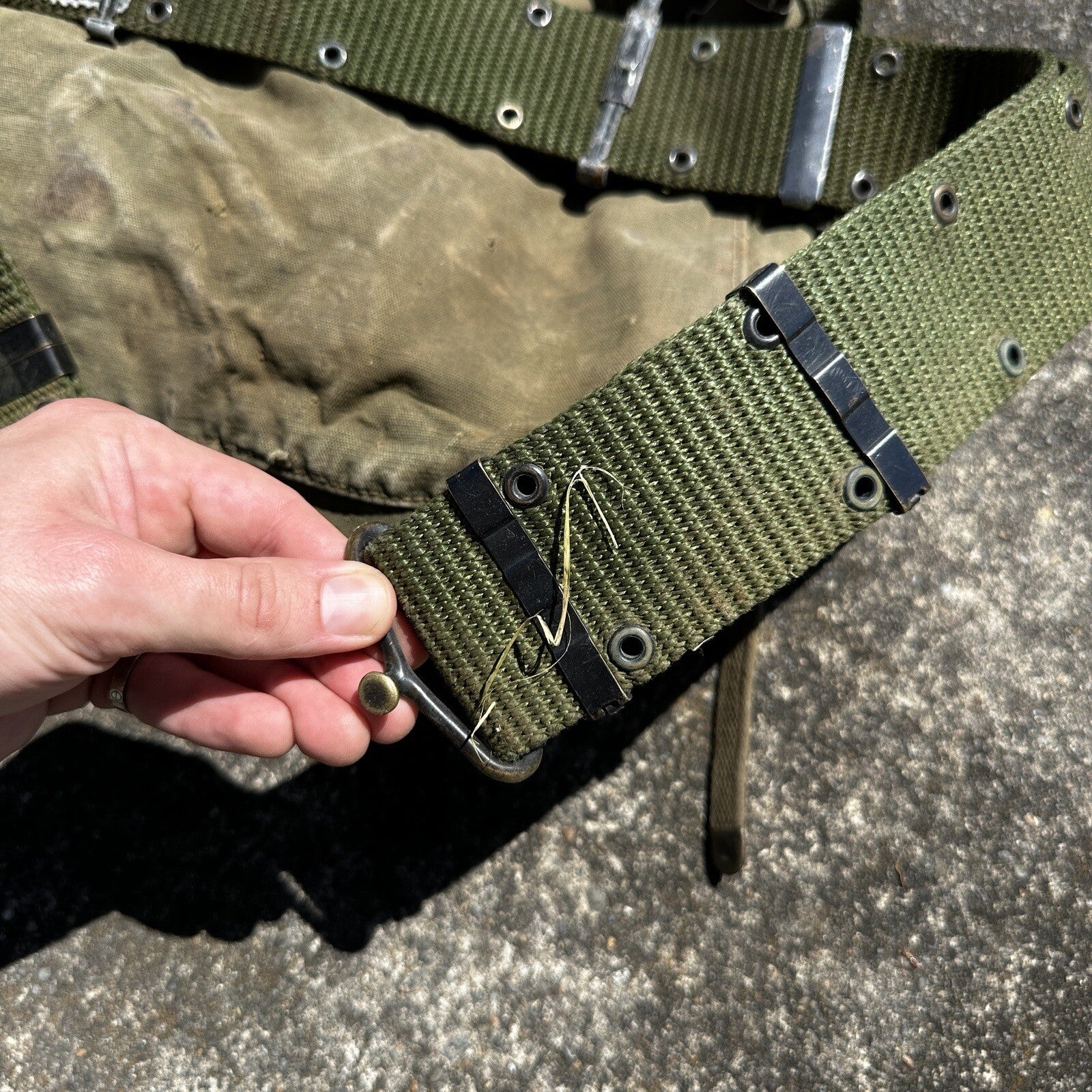 Korea US GI Gas Mask Bag Original Backpack Belt WWII Haversack 1960s?