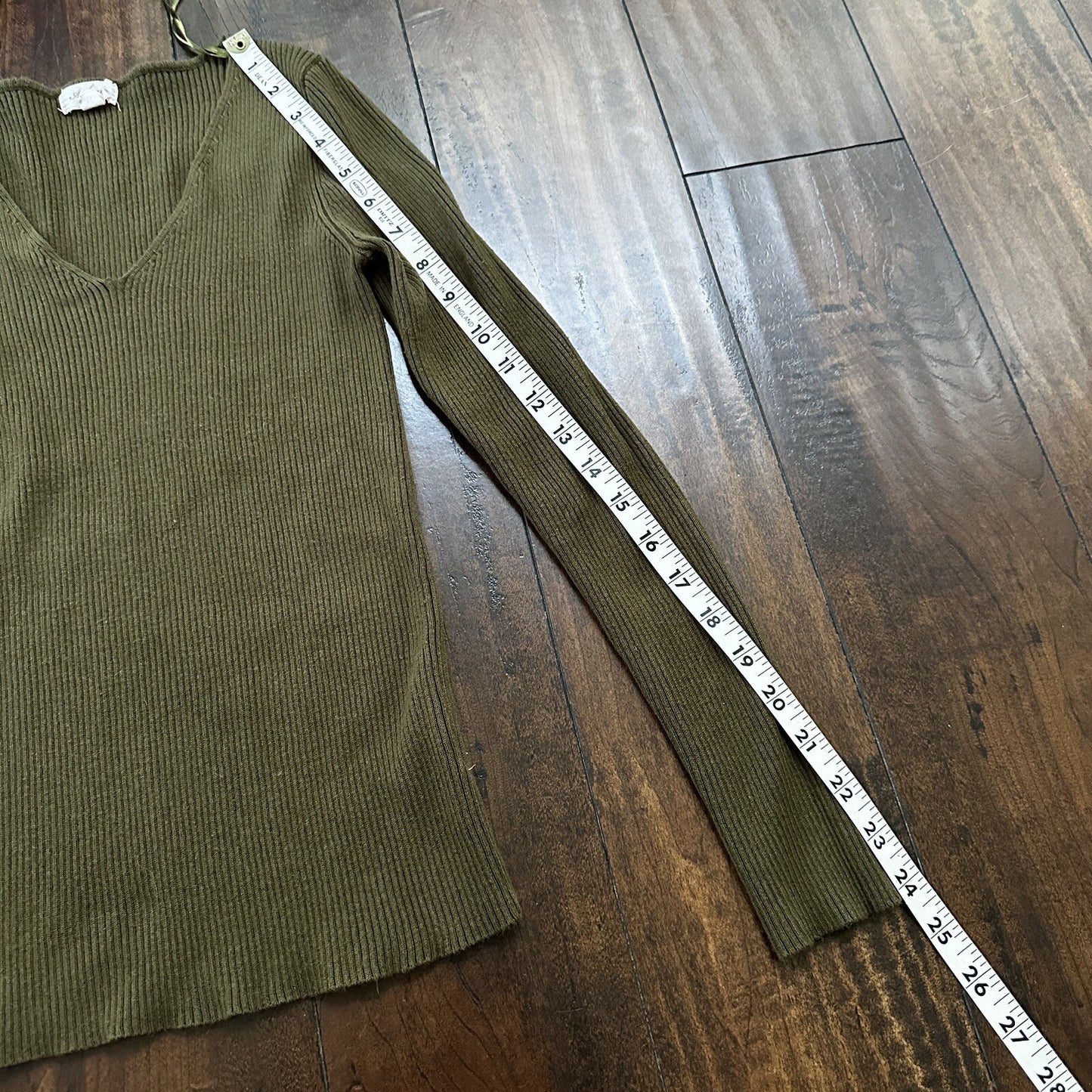 Ambiance Womens Medium Army Green Long Sleeve Crop Top V Neck Cute T Shirt