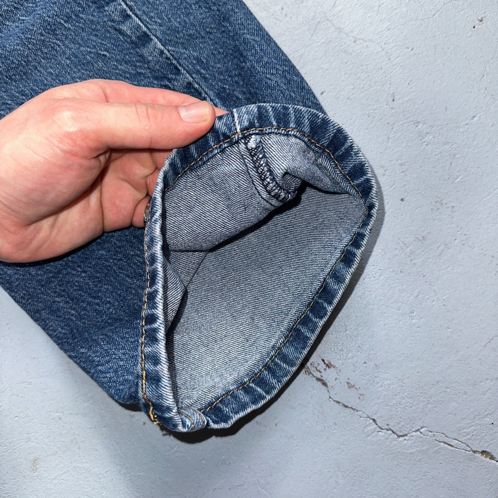 Levis 505 Vintage Y2K Jeans Blue Med Wash Zipper Fly Straight 36x32 Act 36x31