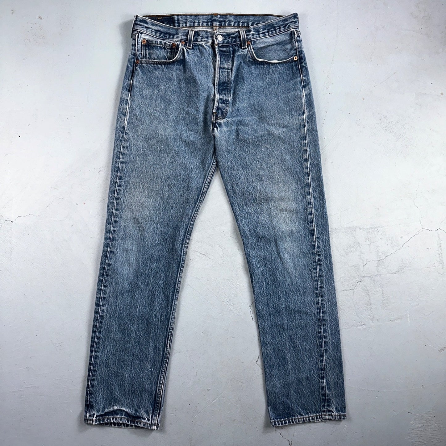 Levis 501 Vintage 90s USA XX Straight Leg Jeans Blue Light Wash 35x34 Act 33x31