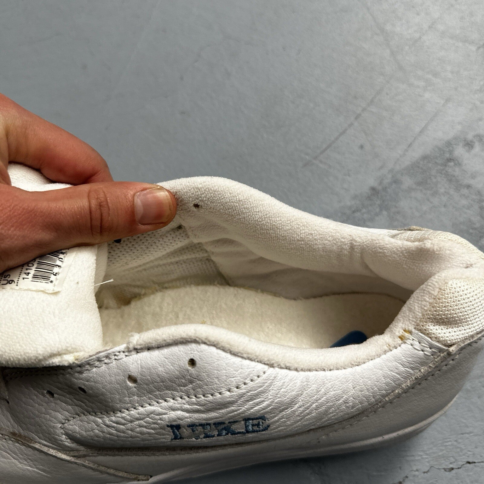 Nike 1997 Womens Air 141036-112 White Casual Shoes Sneakers Size 9 VTG 90s 2s