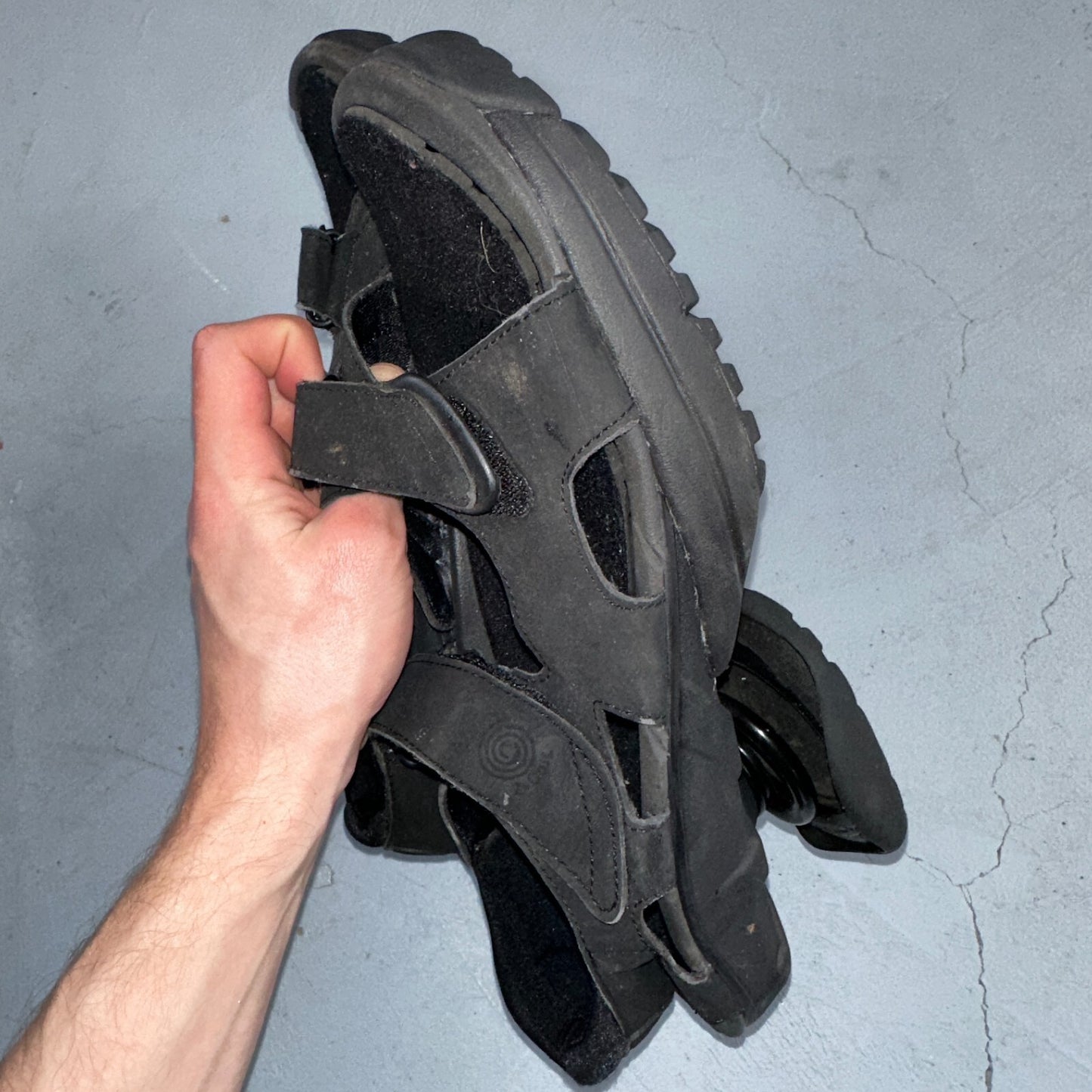 Z-Coil Sidewinder Strappy Sandals Black Shoes Women Size 11 Pain Releif Footwear