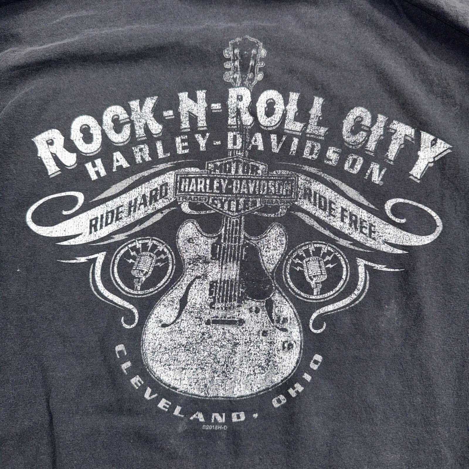 Harley Davidson Y2K Long Sleeve Grunge VTG T Shirt Cleveland Ohio Music 2000s