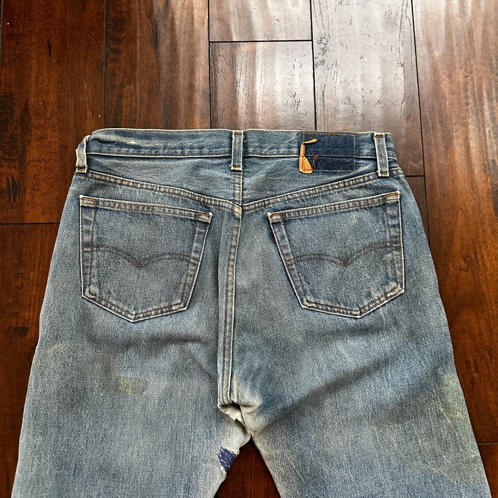 VTG USA Levis 501 Button Fly 80s Tag Jeans 32x27 Straight Leg Thrashed Ripped