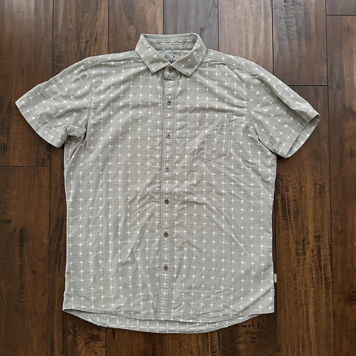 Kühl Men’s Sz. M Gray Button Up Casual Shirt Size Style# 7567 18S Vintage Cross