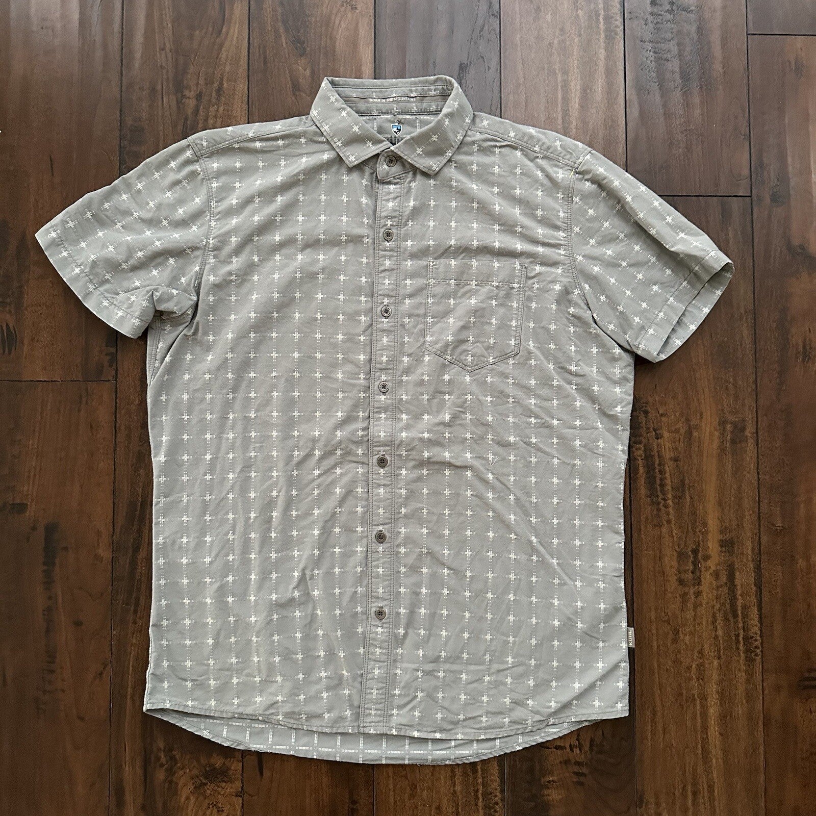 Kühl Men’s Sz. M Gray Button Up Casual Shirt Size Style# 7567 18S Vintage Cross