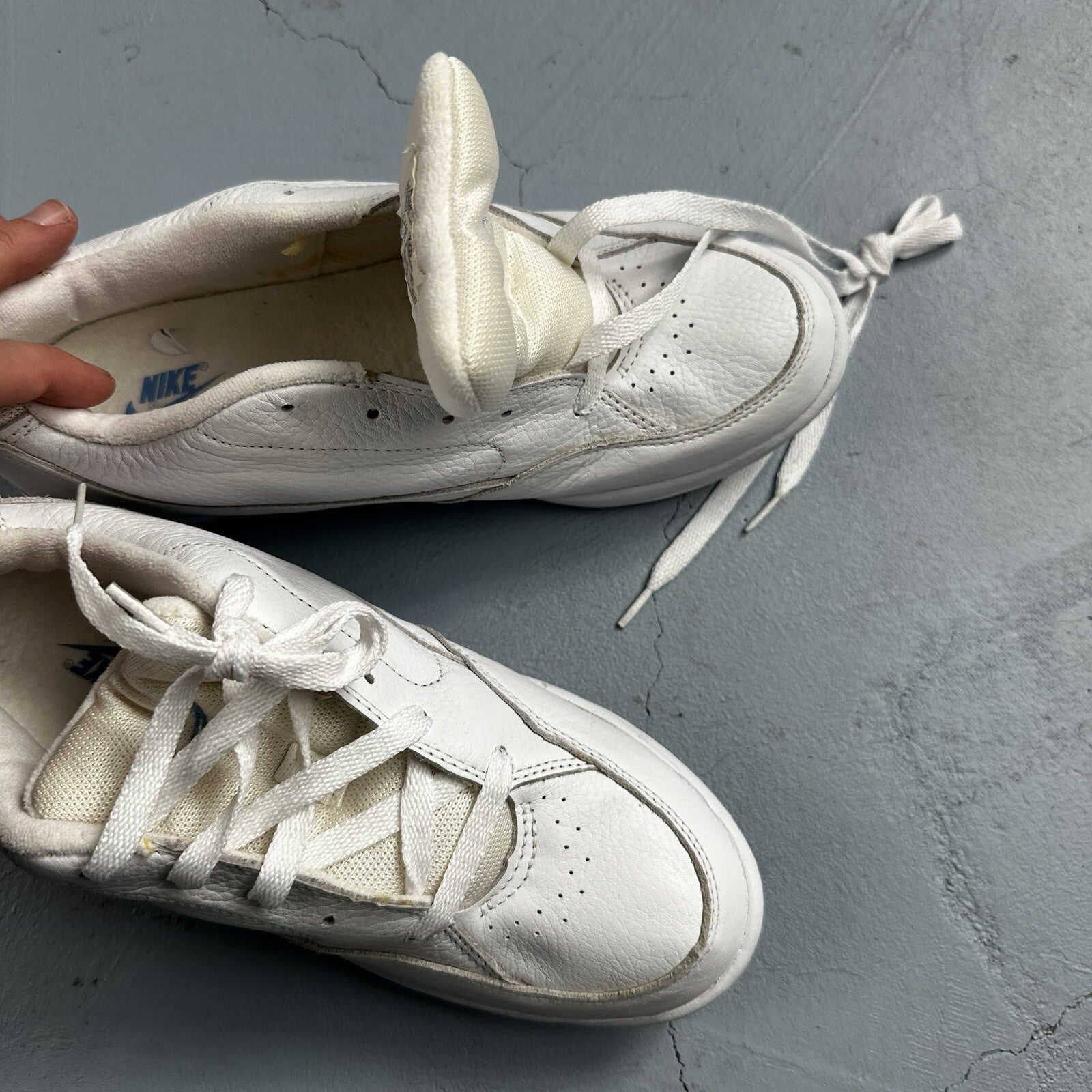 Nike 1997 Womens Air 141036-112 White Casual Shoes Sneakers Size 9 VTG 90s 2s