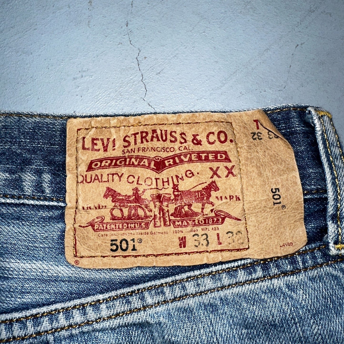 Levis 501 Vintage Y2K XX Straight Leg Jeans Blue Light Wash 33x32 Act 31x30