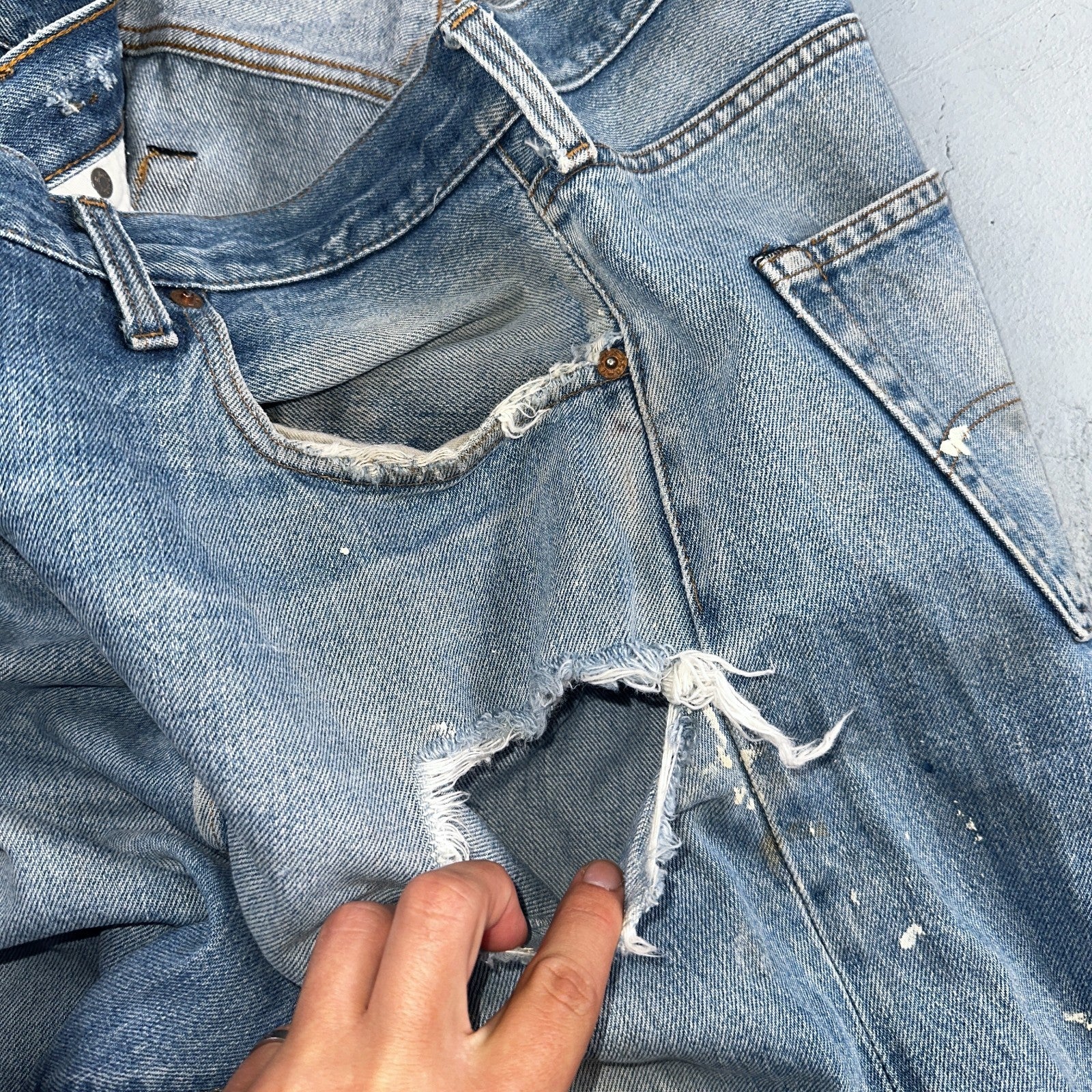 Levis 501 Vintage 80s Redline Selvedge USA XX Jeans Light Wash 48x30 Act 44x26