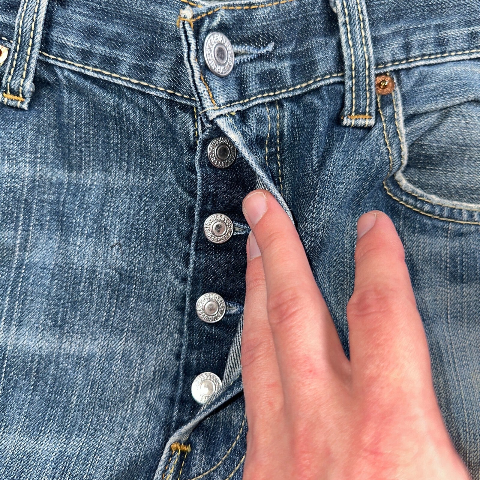 Levis 501 Vintage Y2K XX Straight Leg Jeans Blue Med Wash 33x34 Act 31x28