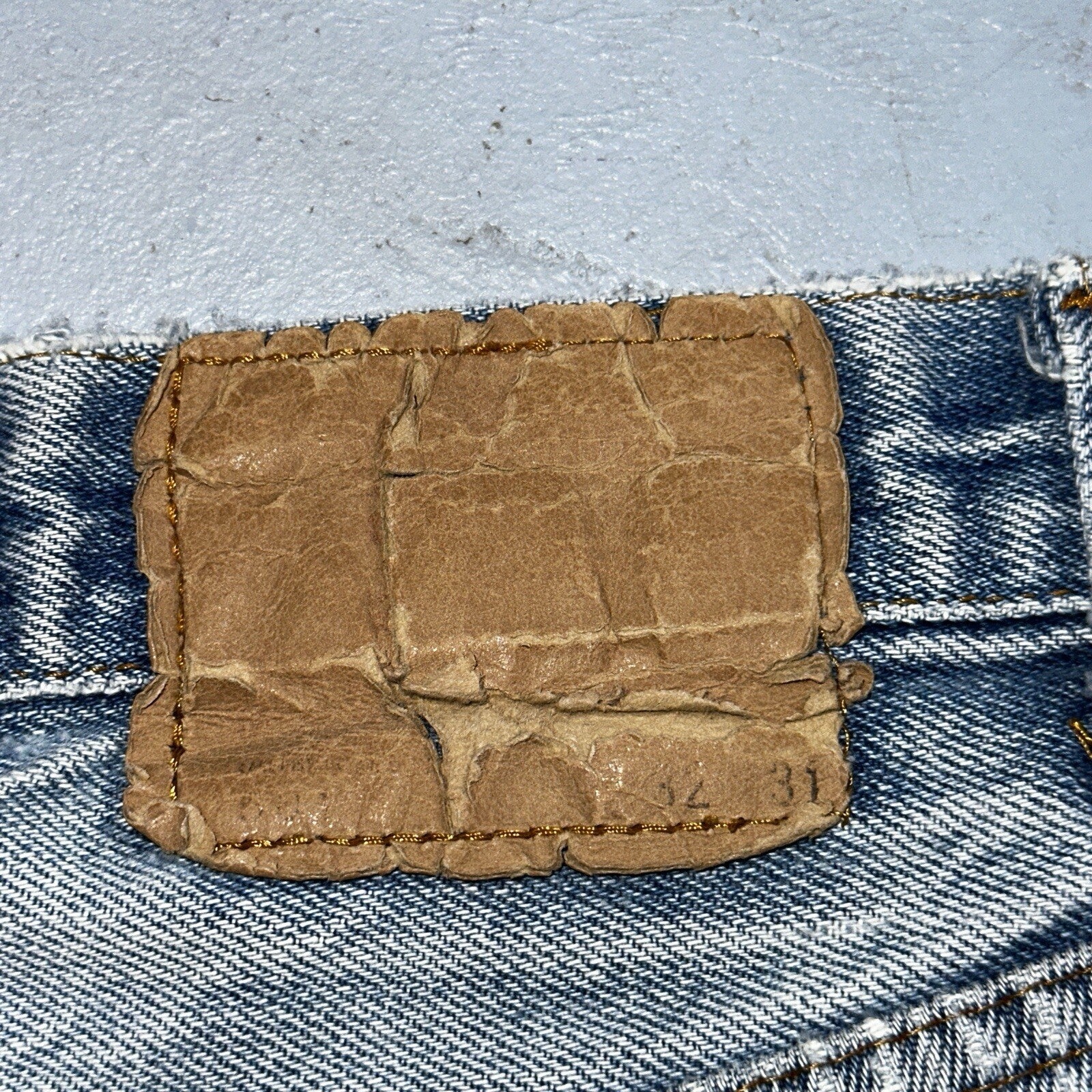 Levis 501 Vintage 80s USA XX Straight Leg Jeans 32x31 Thrashed Wash Act 30x26