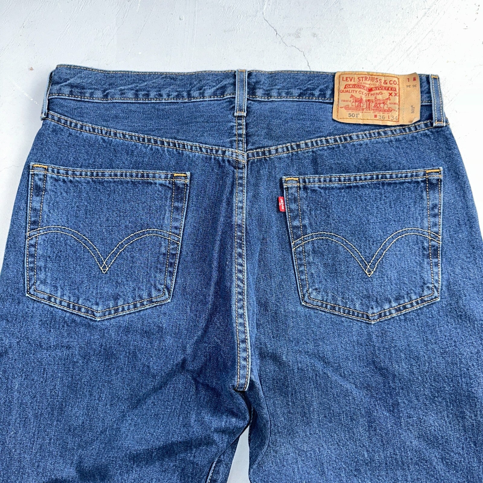 Levis 501 Vintage Y2K Columbia Straight Leg Jeans 36x34 90s Med Wash Act 35x34