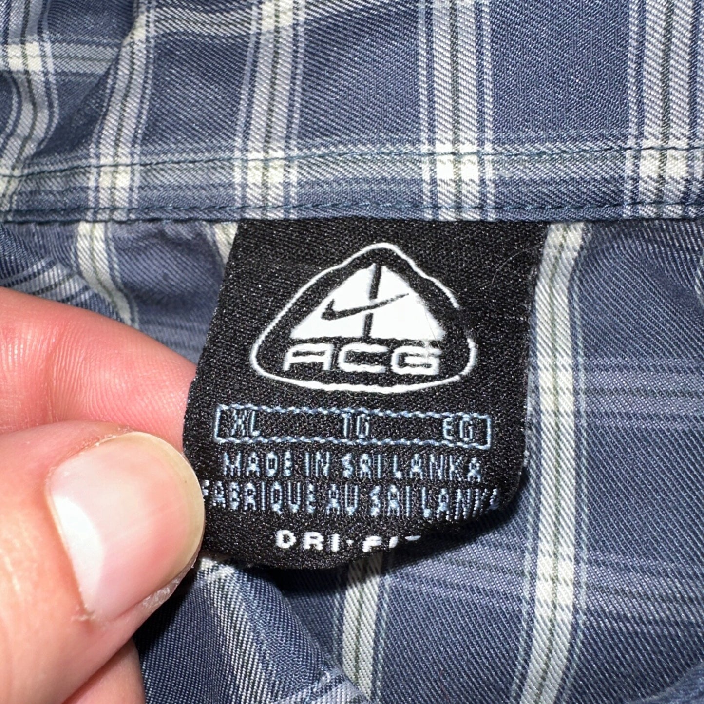 Nike VTG ACG Shirt Mens XL All Conditions Gear Button Hiking Short Sleeve Plaid