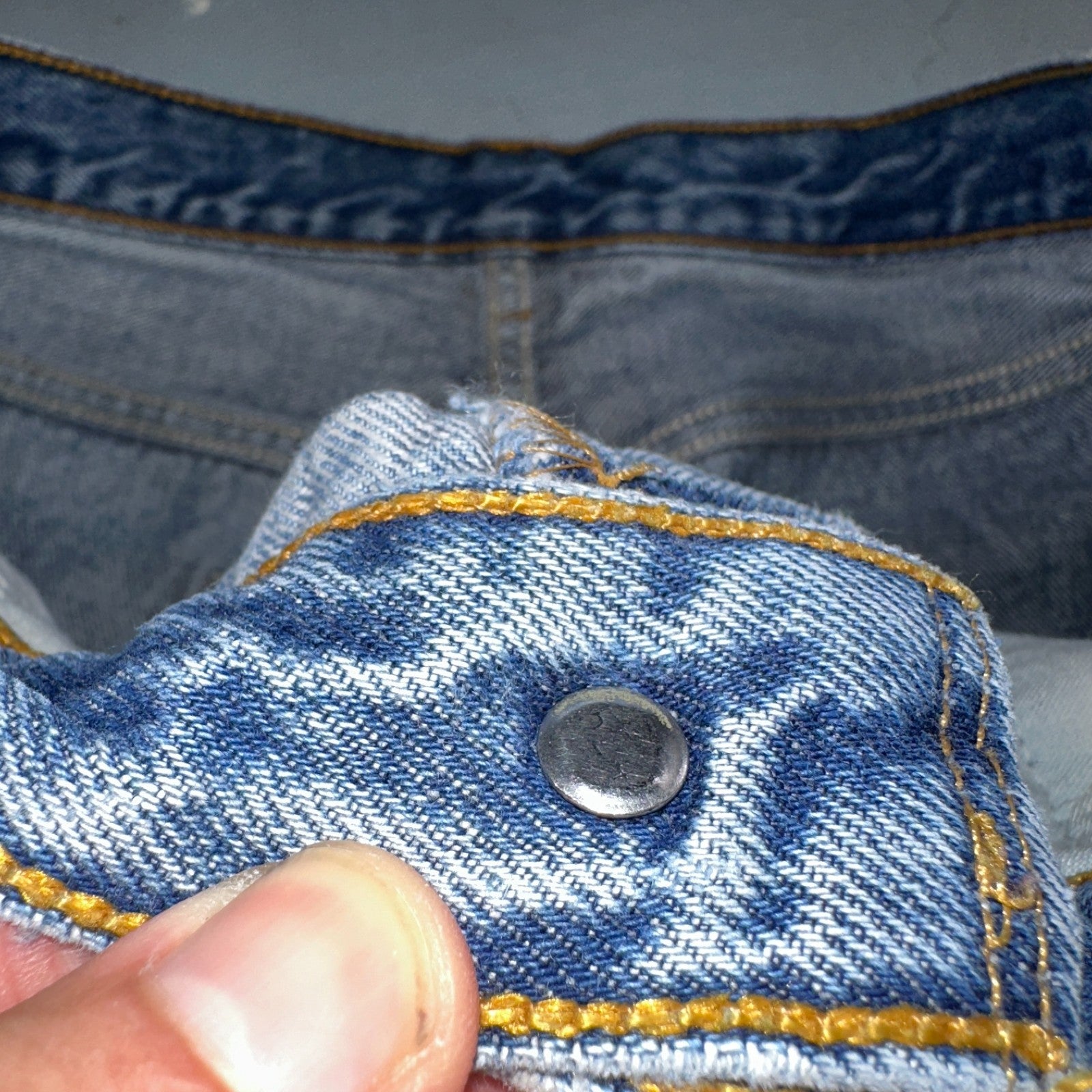 Levis 501 Vintage 90s USA XX Straight Leg Jeans Blue Light Wash 35x32 Act 31x29