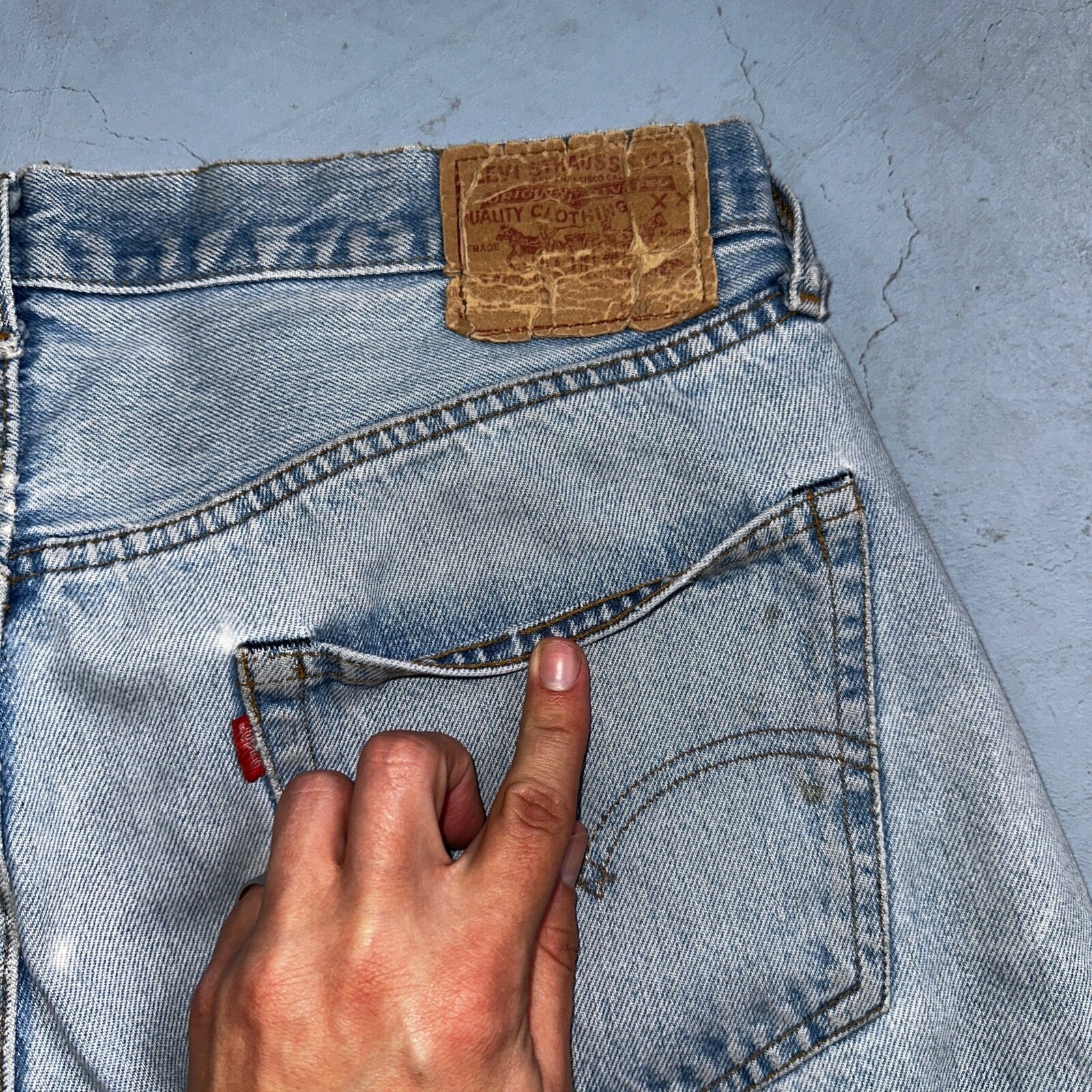 Levis 501 Vintage 80s Redline Selvedge USA XX Jeans Light Wash 38x32 Act 34x27